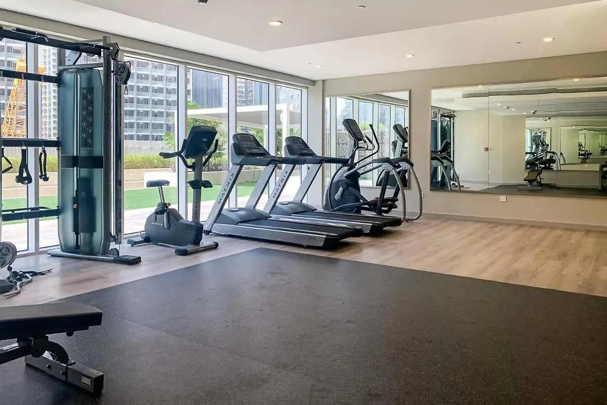 Frank Porter - Reva Residence Dubai Apartment